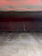 2250 NW 58th St, Unit 204 in Seattle, WA - Building Photo - Building Photo