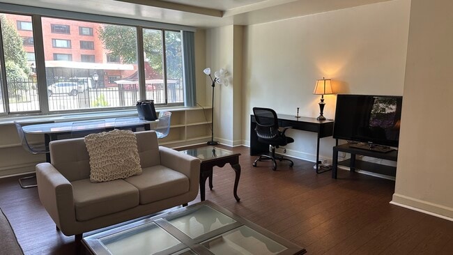 property at 1111 Arlington Blvd