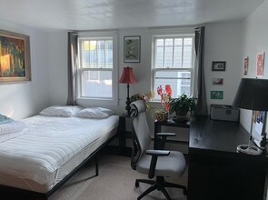 140 Walker St, Unit Apt. A in Falmouth, MA - Building Photo - Building Photo