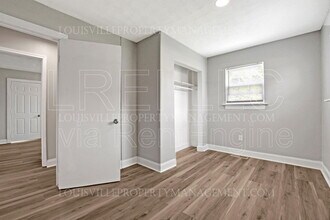 12124 E Orell Rd in Louisville, KY - Building Photo - Building Photo