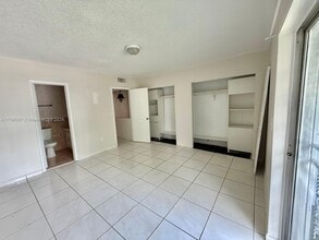 2415 NW 11th St in Miami, FL - Building Photo - Building Photo