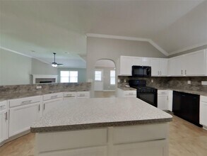 21478 Olympic Forest Dr in Porter, TX - Building Photo - Building Photo