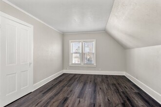 1316 S 13th St in Manitowoc, WI - Building Photo - Building Photo