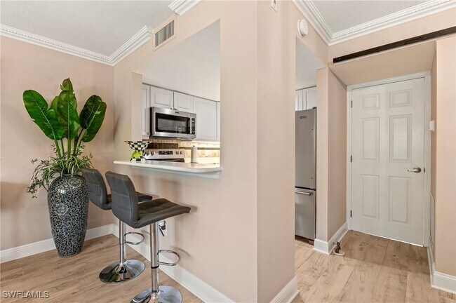 property at 950 7th Ave S