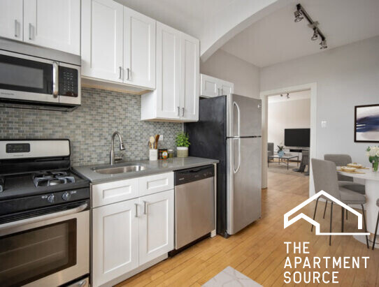 2329 N Rockwell St, Unit 2C in Chicago, IL - Foto de edificio - Building Photo
