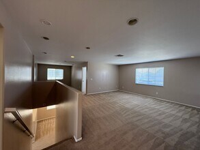 6337 Katrina Pl in Palmdale, CA - Building Photo - Building Photo