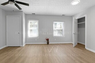 645 Dr W. J. Hodge St in Louisville, KY - Building Photo - Building Photo