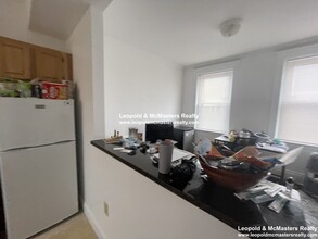 48 Queensberry St, Unit 15 in Boston, MA - Building Photo - Building Photo