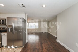 3625 Galway Dr in New Port Richey, FL - Foto de edificio - Building Photo