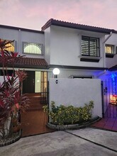 1461 SW 124th Ct in Miami, FL - Building Photo - Building Photo