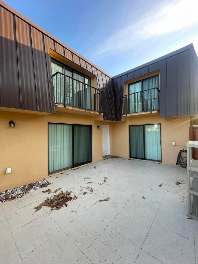 property at 5602 SE Windsong Ln