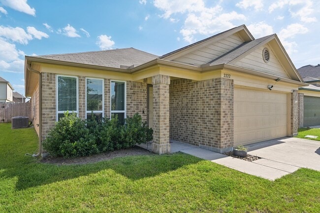 2222 Mountain Quail Wy in Conroe, TX - Building Photo - Building Photo