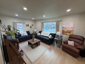 201 S 400 E, Unit Basement Apartment in Springville, UT - Foto de edificio - Building Photo