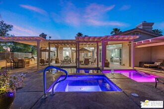 29 Covington Dr in Palm Desert, CA - Foto de edificio - Building Photo