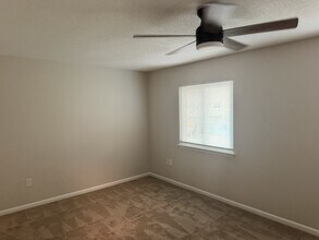 527 Tibet Ave in Savannah, GA - Building Photo - Building Photo