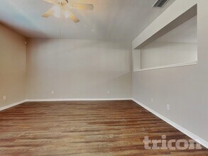 7222 Bridgeview Dr in Wesley Chapel, FL - Building Photo - Building Photo