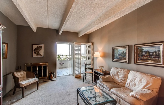 130 N Pearl St, Unit 1105 in Denver, CO - Foto de edificio - Building Photo