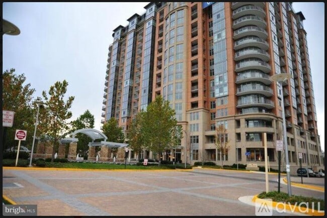 8220 Crestwood Heights Dr, Unit 1619 in McLean, VA - Building Photo - Building Photo