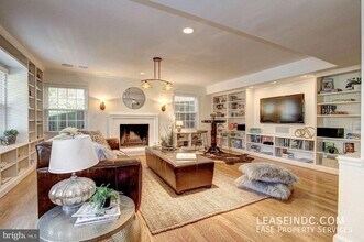 2947 Arizona Ave NW in Washington, DC - Building Photo - Building Photo