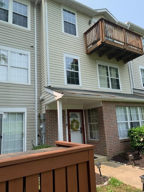 property at 4622 Deepwood Ct