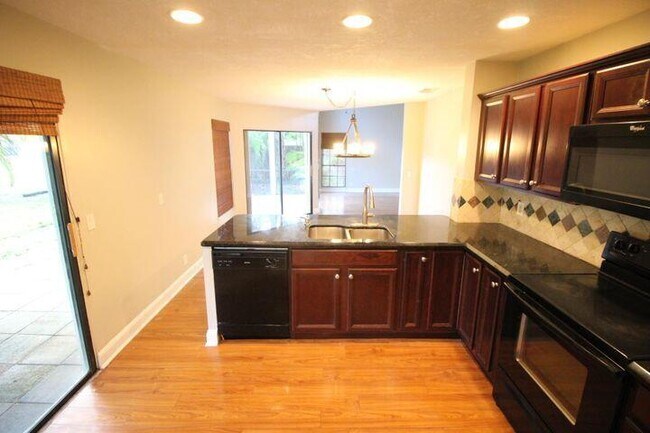 12570 Shoreside Ln in Wellington, FL - Building Photo - Building Photo