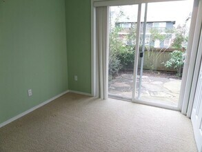 8533 Stone Ave N in Seattle, WA - Building Photo - Building Photo