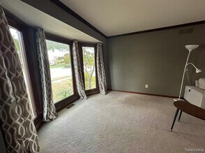 24397 Venice Dr in Novi, MI - Building Photo - Building Photo