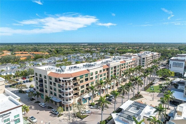 9115 Strada Pl in Naples, FL - Building Photo - Building Photo