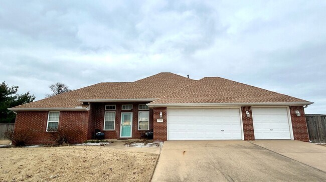 610 Summer St in Lowell, AR - Building Photo - Building Photo