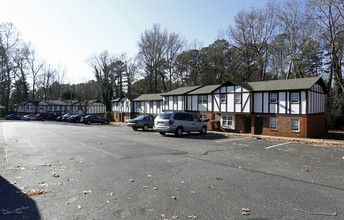 Westcliff Apartments in Raleigh, NC - Building Photo - Building Photo