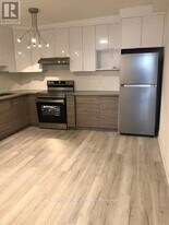 373 Broadview Ave in Toronto, ON - Building Photo