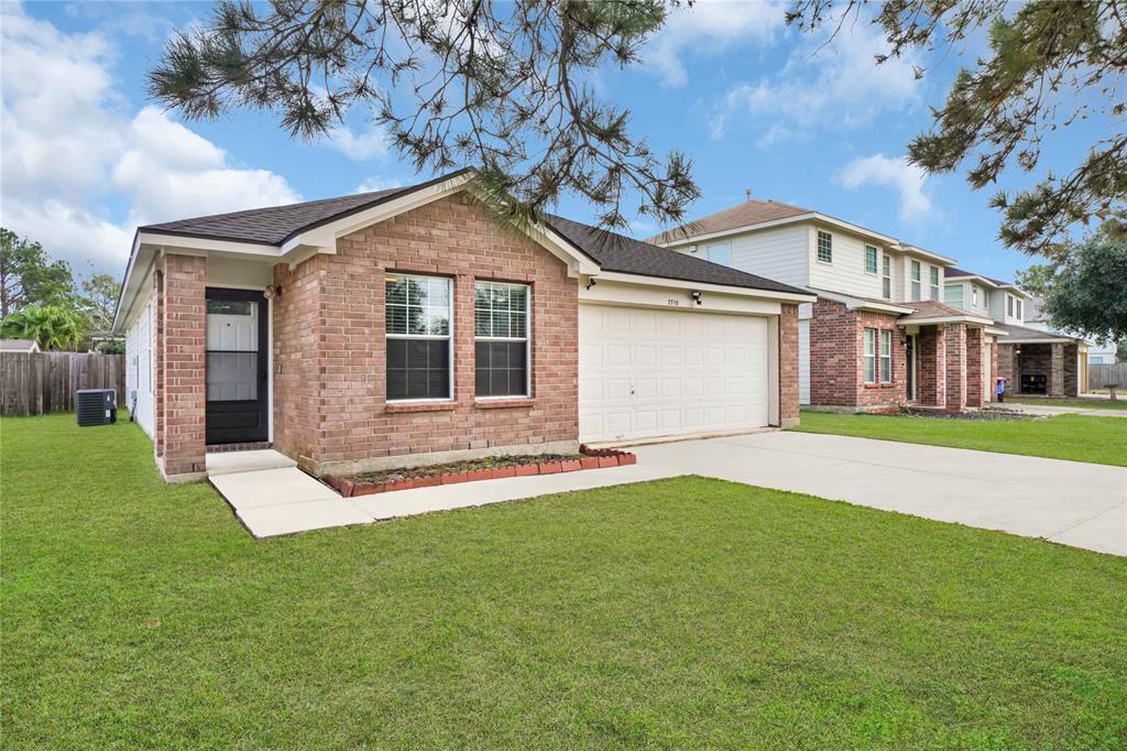 7710 American Holly Ct in Cypress, TX - Building Photo