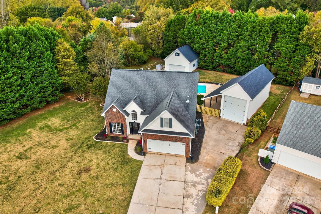 118 Breton Ct in Mooresville, NC - Building Photo