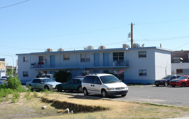 7777-7785 Franklin Dr in El Paso, TX - Foto de edificio - Building Photo