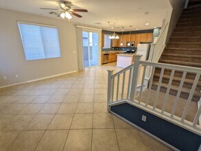 9053 Stone Cabin Ct in Las Vegas, NV - Building Photo - Building Photo