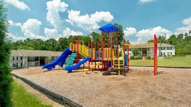 Crystal at Cascade in Atlanta, GA - Building Photo - Building Photo