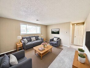 2 Alan Shepard Rd in Pueblo, CO - Building Photo - Building Photo