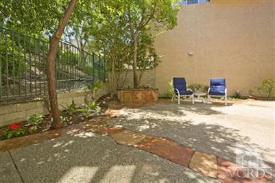 188 St Thomas Dr