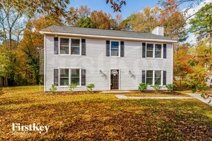 701 Whitby Ct, Unit 27 in Durham, NC - Building Photo