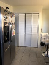 2515 Oliver Ave in Oakland, CA - Foto de edificio - Building Photo