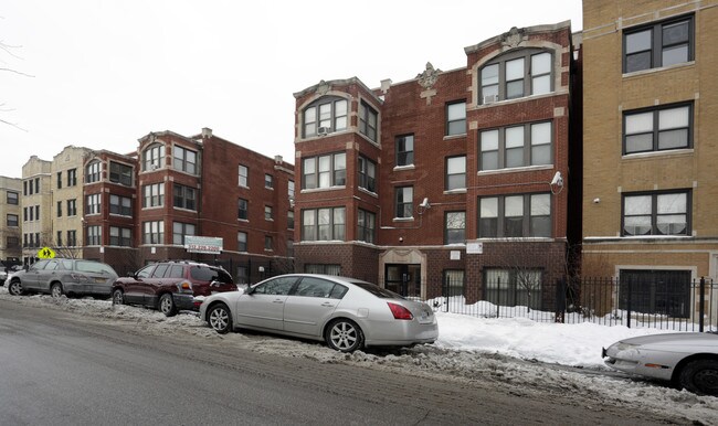 Wolcott Apartments in Chicago, IL - Building Photo - Building Photo