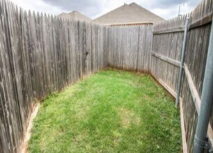 514 N Chicago Ave in Lubbock, TX - Building Photo - Building Photo