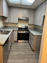 825 S Harvard Blvd, Unit 106 in Los Angeles, CA - Building Photo - Building Photo