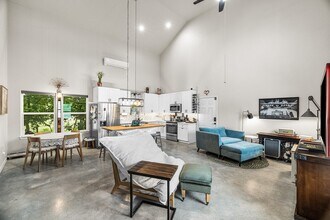 506 Burleson Blvd N in Kerrville, TX - Building Photo - Building Photo