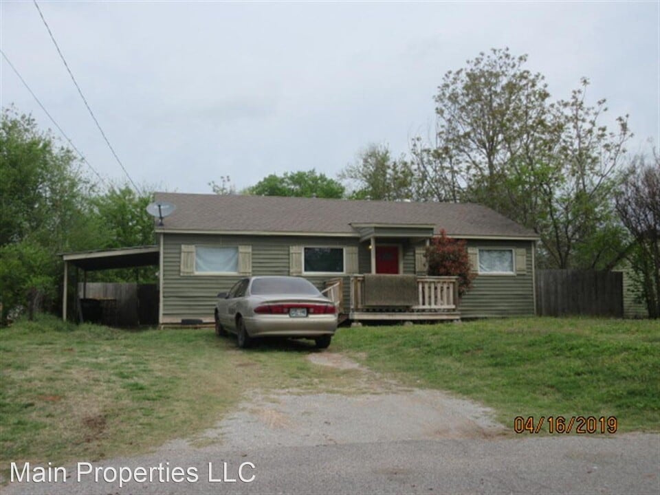 3109 SE 16th St Photo