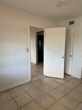 2620 SW 53rd Ave in West Park, FL - Building Photo - Building Photo