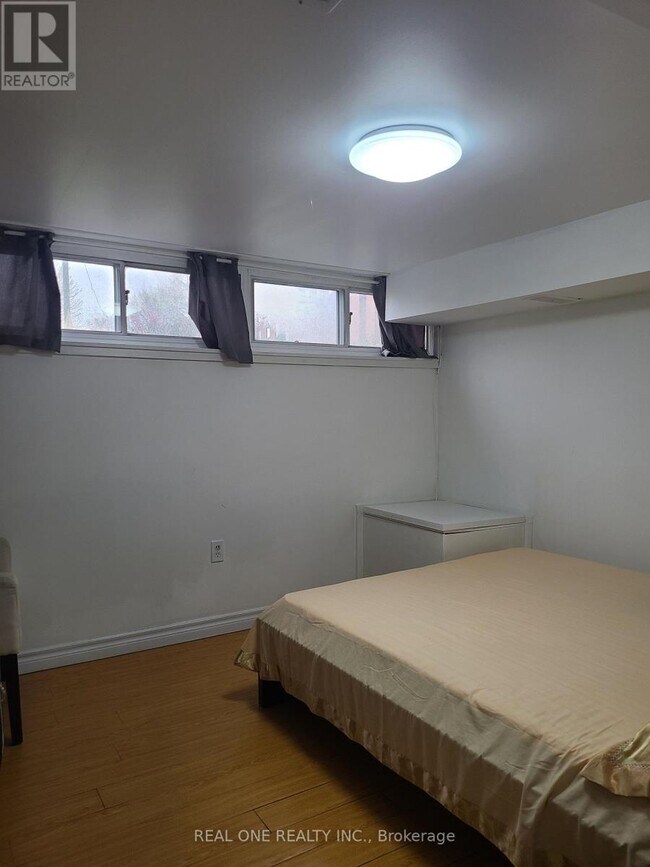 260 Taylor Mills Dr N in Richmond Hill, ON - Building Photo - Building Photo