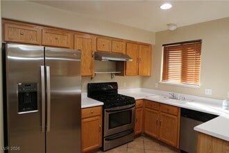 741 Spotted Eagle St in Henderson, NV - Building Photo - Building Photo