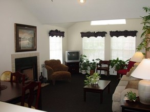 Summit at Roanoke in Roanoke, VA - Building Photo - Interior Photo