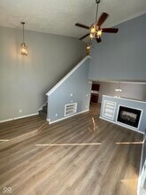 612 Scotch Pine Dr in Greenwood, IN - Building Photo - Building Photo